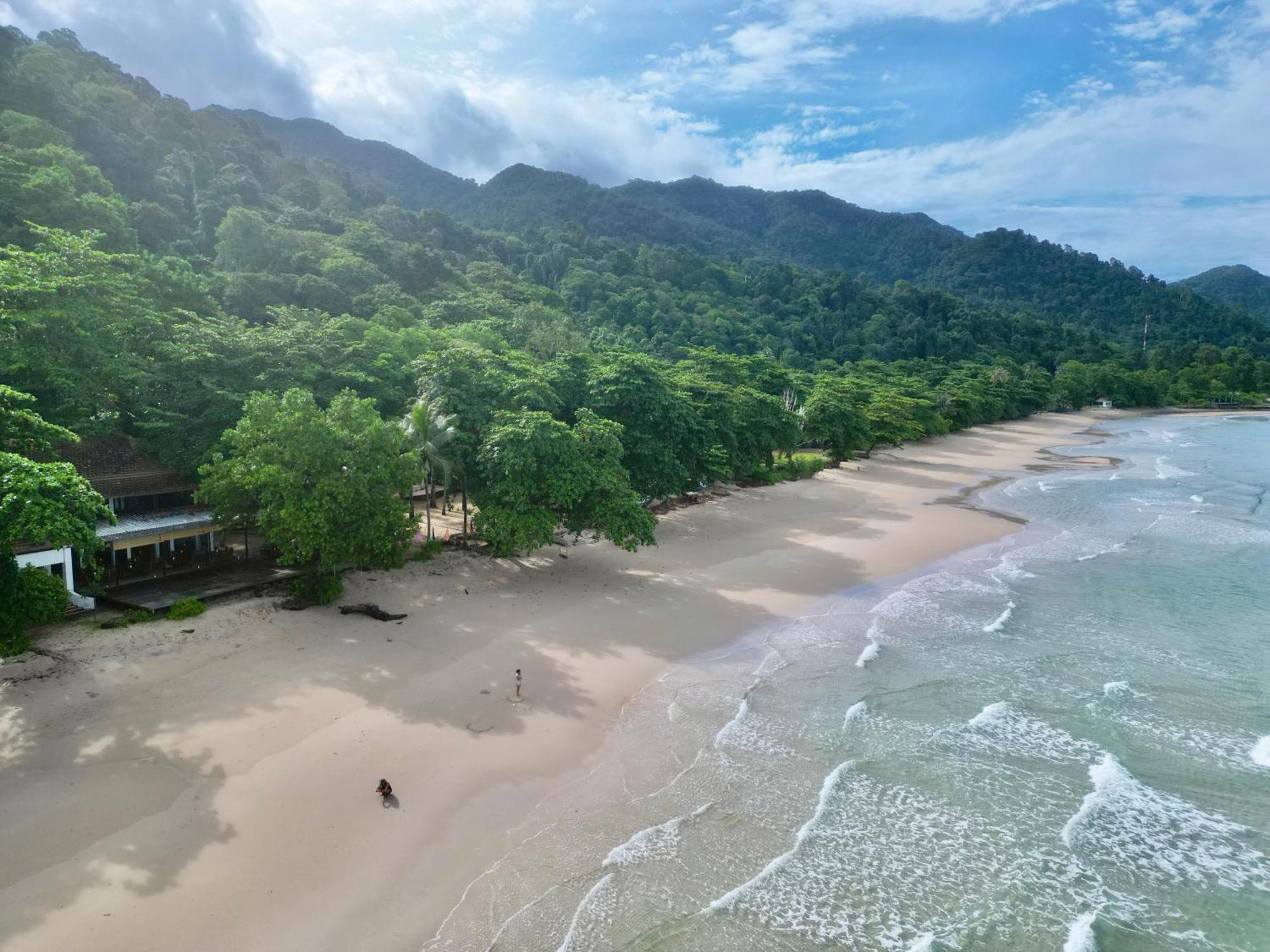 Beach Jungle Koh Chang Buitenkant foto